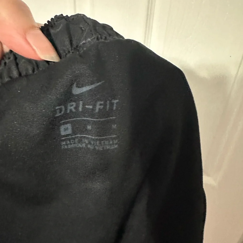 Nike Dri Fit Women's Athletic Running Shorts - Picture 10 of 11